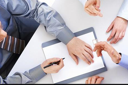 欠款未付被法院强制传唤，如何应对？